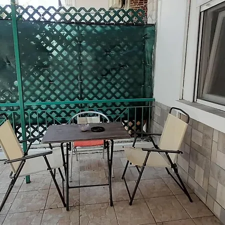 μονοκατοικία καλλικράτεια Апартаменты